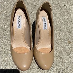 Steve Madden nude heels